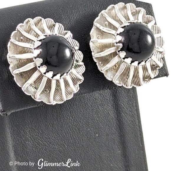 Vintage 60s Sarah Coventry Sunburst Black Cabochon Silver Tone Clip On Earrings - Picture 2 of 11